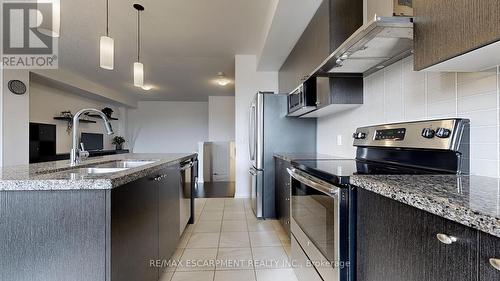 3068 Postridge Drive, Oakville, ON - Indoor Photo Showing Kitchen With Double Sink With Upgraded Kitchen