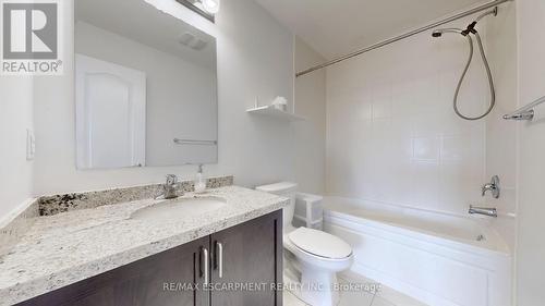 3068 Postridge Drive, Oakville, ON - Indoor Photo Showing Bathroom