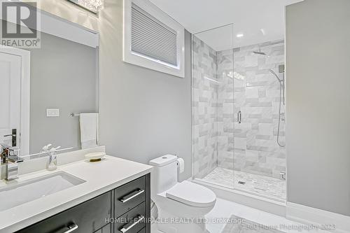 3471 Yale Road, Mississauga (Mississauga Valleys), ON - Indoor Photo Showing Bathroom