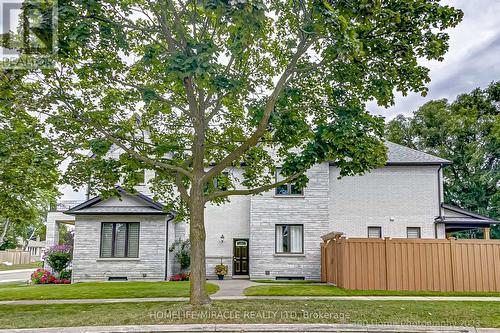 3471 Yale Road, Mississauga (Mississauga Valleys), ON - Outdoor