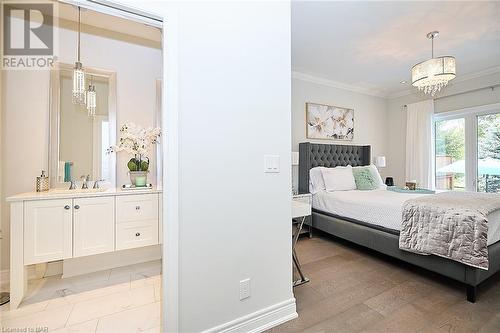 12 Cobblestone Drive, St. Davids, ON - Indoor Photo Showing Bedroom