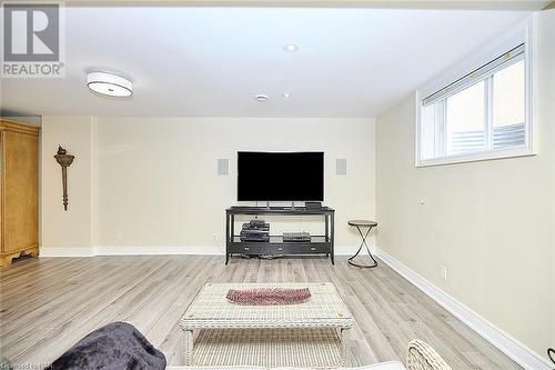 12 Cobblestone Drive, St. Davids, ON - Indoor Photo Showing Living Room