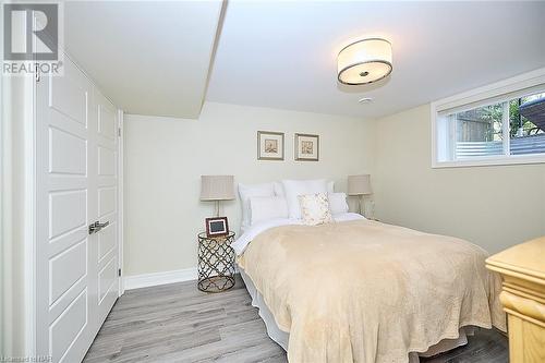 12 Cobblestone Drive, St. Davids, ON - Indoor Photo Showing Bedroom