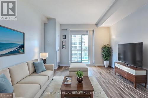 1621 - 165 Legion Road, Toronto (Mimico), ON - Indoor Photo Showing Living Room