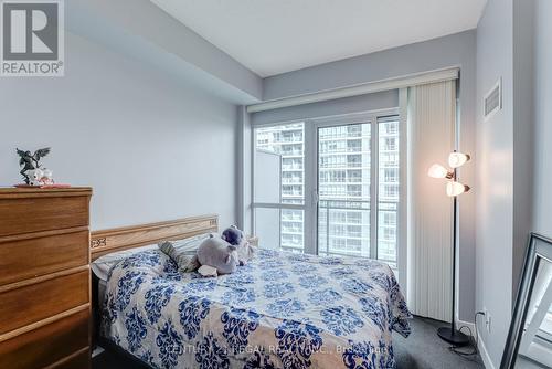 1621 - 165 Legion Road, Toronto (Mimico), ON - Indoor Photo Showing Bedroom