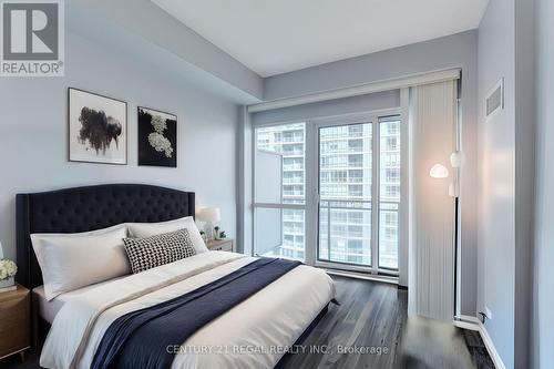 1621 - 165 Legion Road, Toronto (Mimico), ON - Indoor Photo Showing Bedroom