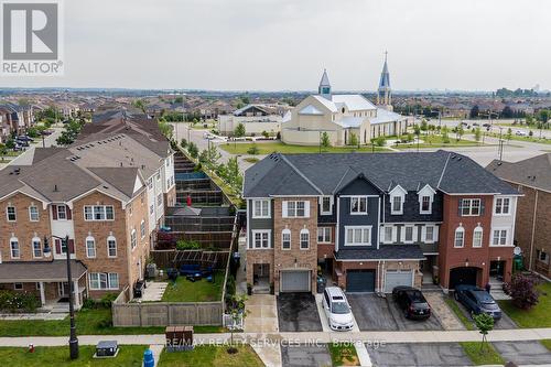 39 Vanhorne Close, Brampton (Northwest Brampton), ON - Outdoor With Facade