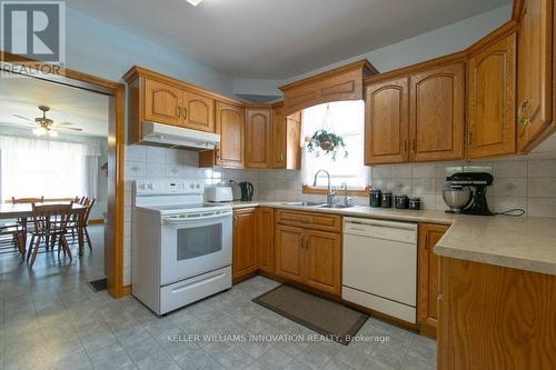 5207 88 Line, North Perth, ON - Indoor Photo Showing Kitchen With Double Sink