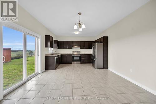 408 Dalgleish Trail, Hamilton (Stoney Creek Mountain), ON - Indoor Photo Showing Kitchen