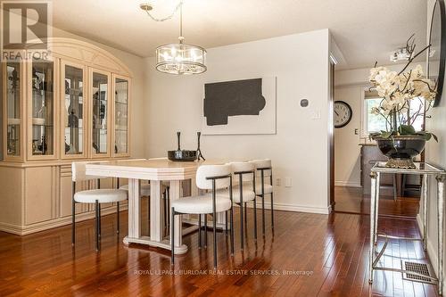 22 - 1155 Paramount Drive, Hamilton (Stoney Creek Mountain), ON - Indoor Photo Showing Dining Room