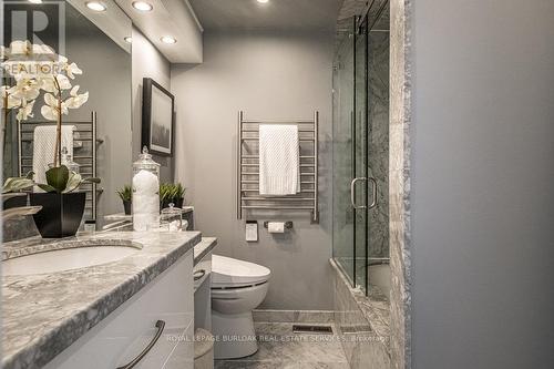 22 - 1155 Paramount Drive, Hamilton (Stoney Creek Mountain), ON - Indoor Photo Showing Bathroom