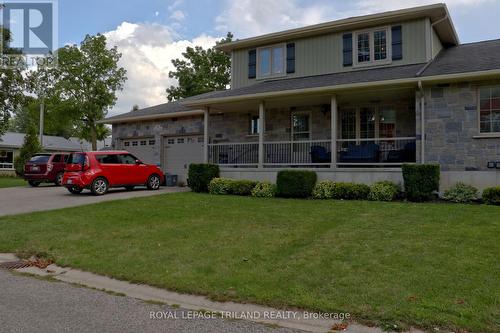 1052 Bay Street, Norfolk (Port Rowan), ON - Outdoor With Deck Patio Veranda With Facade