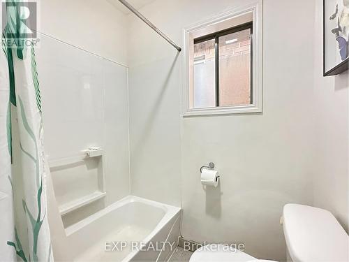 149 Giles Street, London, ON - Indoor Photo Showing Bathroom