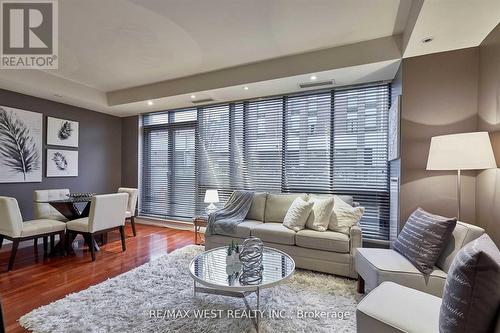 108 - 3 Mcalpine Street, Toronto (Annex), ON - Indoor Photo Showing Living Room