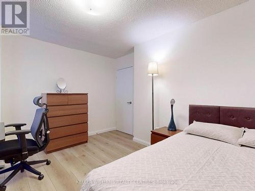 1701 - 75 Graydon Hall Drive, Toronto (Parkwoods-Donalda), ON - Indoor Photo Showing Bedroom