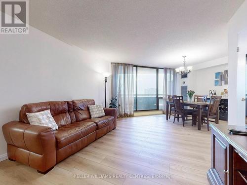 1701 - 75 Graydon Hall Drive, Toronto (Parkwoods-Donalda), ON - Indoor Photo Showing Living Room