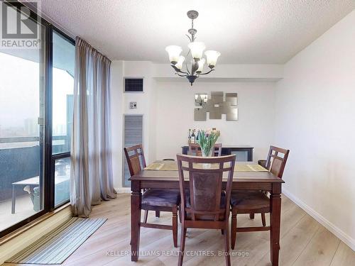 1701 - 75 Graydon Hall Drive, Toronto (Parkwoods-Donalda), ON - Indoor Photo Showing Dining Room