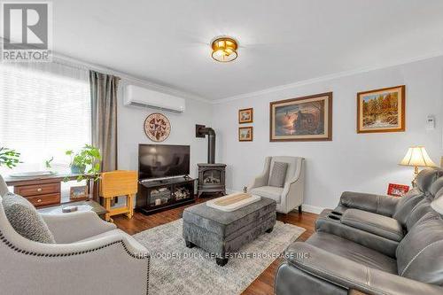 170 Durham Street, Centre Hastings, ON - Indoor Photo Showing Living Room