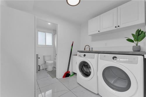 237 West Avenue N, Hamilton, ON - Indoor Photo Showing Laundry Room