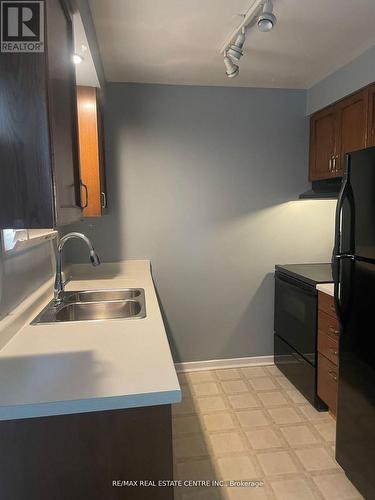 47 - 165 Green Valley Drive, Kitchener, ON - Indoor Photo Showing Kitchen With Double Sink