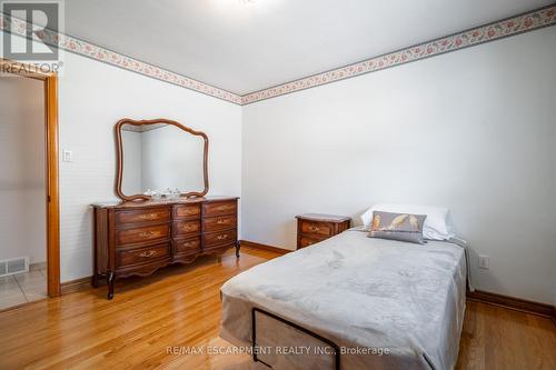 159 West 26Th Street, Hamilton (Westcliffe), ON - Indoor Photo Showing Bedroom