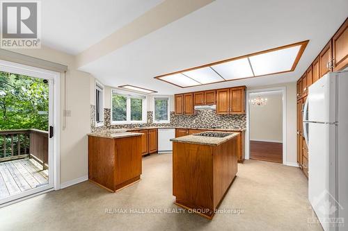 95 Macnabb Place, Ottawa, ON - Indoor Photo Showing Kitchen