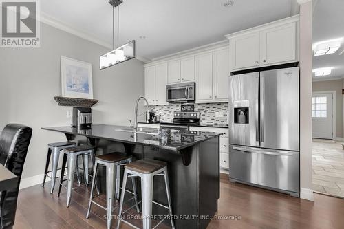 44 - 1850 Beaverbrook Avenue, London, ON - Indoor Photo Showing Kitchen With Stainless Steel Kitchen With Upgraded Kitchen