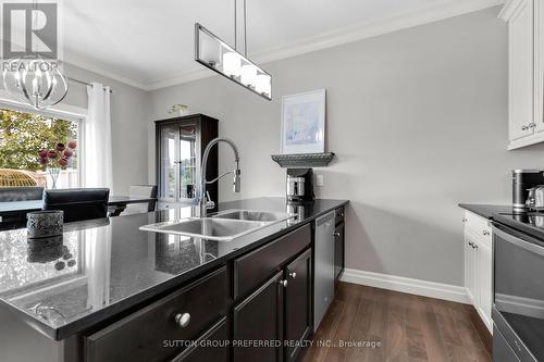 44 - 1850 Beaverbrook Avenue, London, ON - Indoor Photo Showing Kitchen With Double Sink