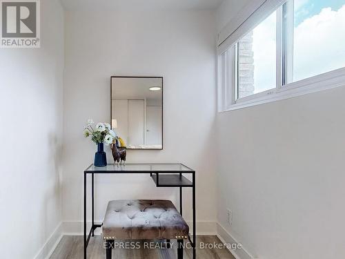 18 - 1666 Queen Street E, Toronto (Woodbine Corridor), ON - Indoor Photo Showing Other Room