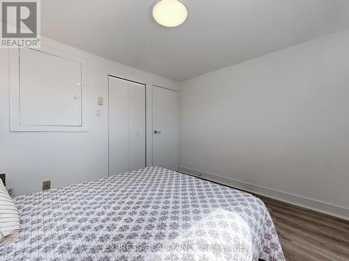 18 - 1666 Queen Street E, Toronto (Woodbine Corridor), ON - Indoor Photo Showing Bedroom