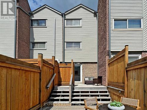 18 - 1666 Queen Street E, Toronto (Woodbine Corridor), ON - Outdoor With Exterior