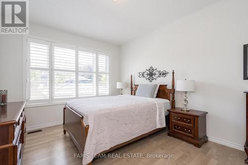 19 Cameron Street, Springwater (Centre Vespra), ON - Indoor Photo Showing Bedroom