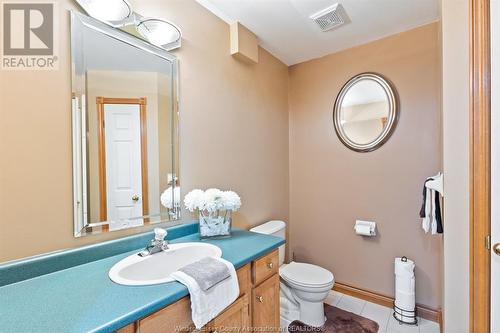 3157 Robinet, Windsor, ON - Indoor Photo Showing Bathroom