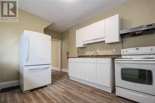 3373-3375 Peter, Windsor, ON - Indoor Photo Showing Kitchen