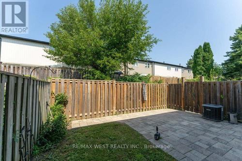 72 - 7080 Copenhagen Road, Mississauga (Meadowvale), ON - Outdoor