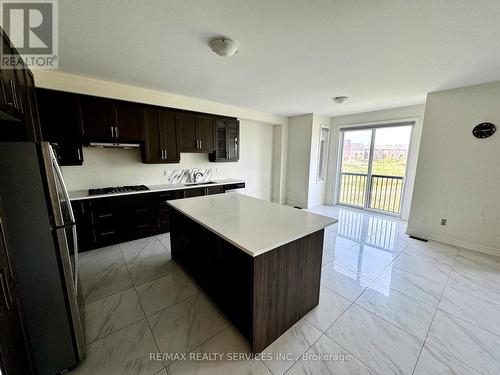 48 Puffin Crescent, Brampton, ON - Indoor Photo Showing Kitchen With Upgraded Kitchen