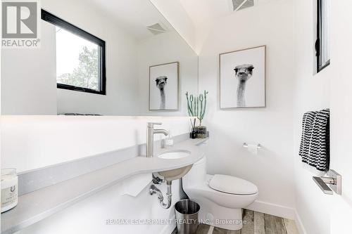 3362 Guildwood Drive, Burlington (Roseland), ON - Indoor Photo Showing Bathroom