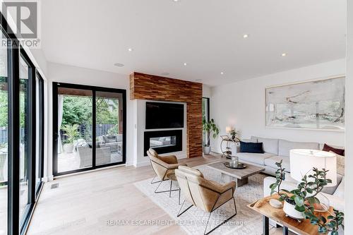 3362 Guildwood Drive, Burlington (Roseland), ON - Indoor Photo Showing Living Room With Fireplace