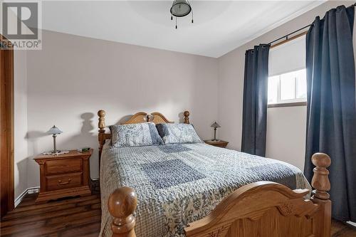 62 Pine Street, Cornwall, ON - Indoor Photo Showing Bedroom