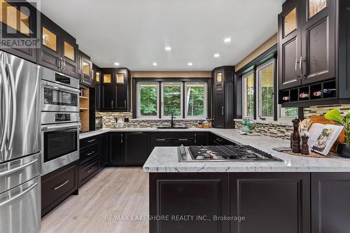 7470 Bamsey Drive, Hamilton Township (Bewdley), ON - Indoor Photo Showing Kitchen With Upgraded Kitchen