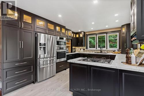 7470 Bamsey Drive, Hamilton Township (Bewdley), ON - Indoor Photo Showing Kitchen With Upgraded Kitchen