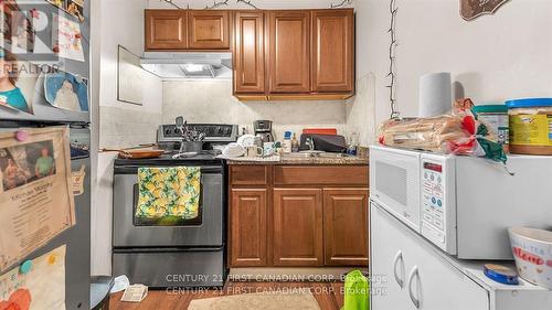 387 Horton Street E, London, ON - Indoor Photo Showing Kitchen