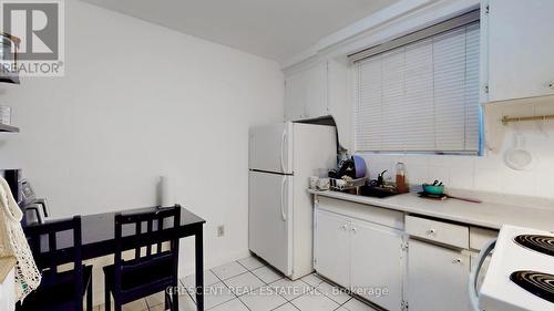 5 Cliff Street, Toronto (Rockcliffe-Smythe), ON - Indoor Photo Showing Other Room