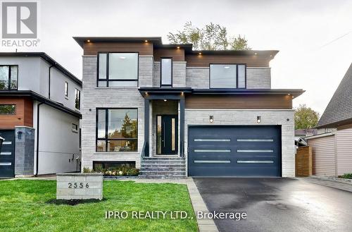 2556 Glengarry Road, Mississauga (Erindale), ON - Outdoor