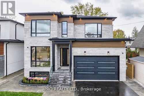 2556 Glengarry Road, Mississauga (Erindale), ON - Outdoor