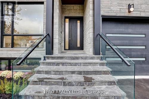 2556 Glengarry Road, Mississauga (Erindale), ON - Outdoor