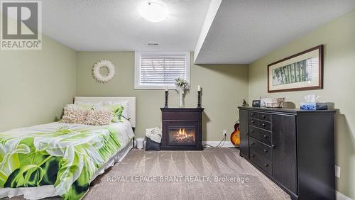 5 Edgar Place, Brant, ON - Indoor Photo Showing Bedroom