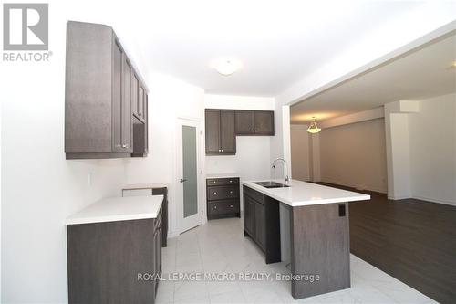 18 Broddy Avenue, Brantford, ON - Indoor Photo Showing Kitchen