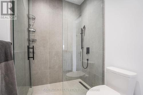 45 Savona Drive, Toronto (Alderwood), ON - Indoor Photo Showing Bathroom