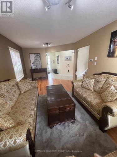 70 Buick Boulevard, Brampton (Fletcher'S Meadow), ON - Indoor Photo Showing Living Room